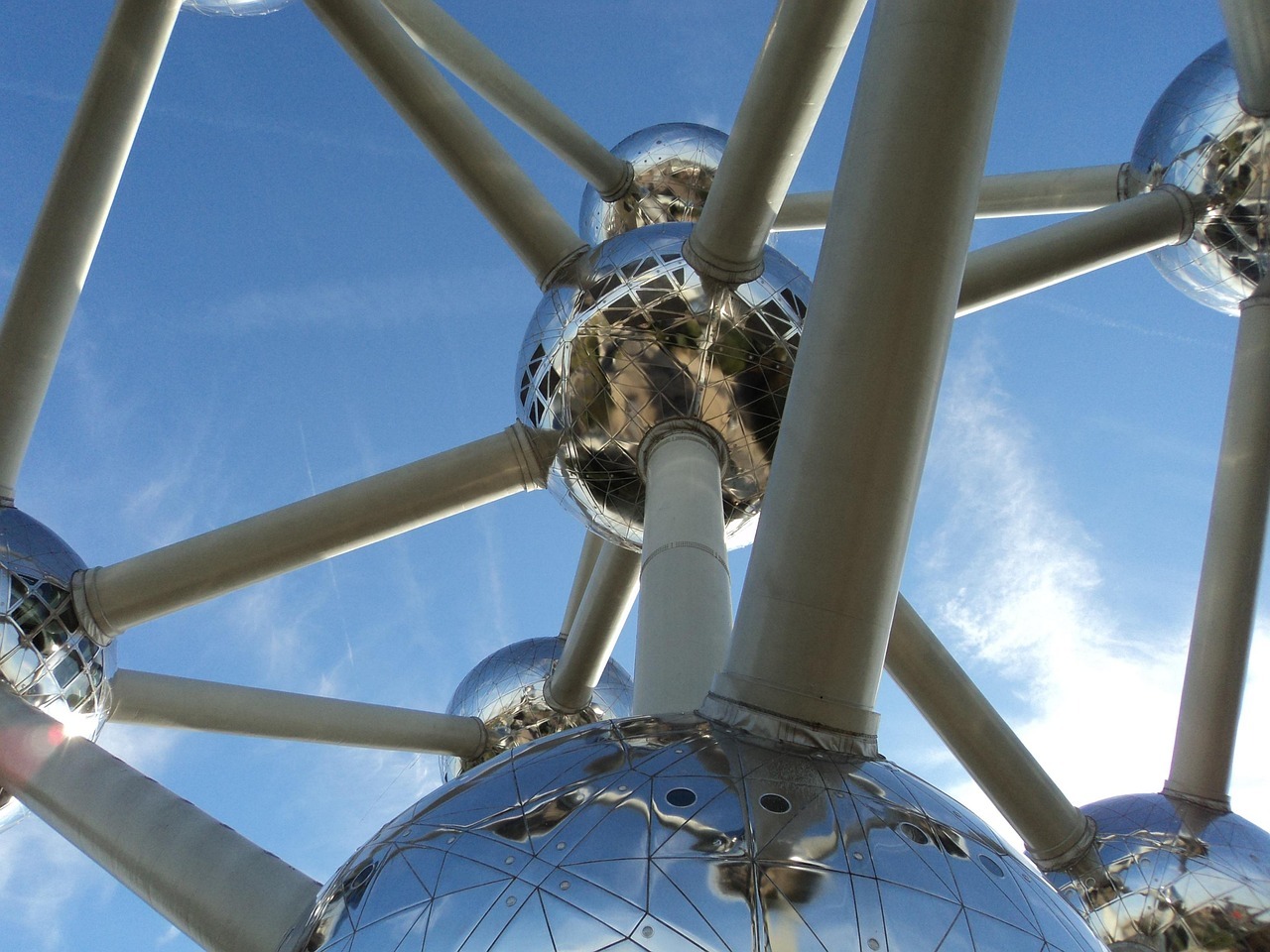 L’aéroport de Bruxelles met en garde contre d’importants retards 